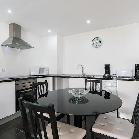 Serenity By Intiholidays 公寓